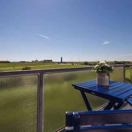 Deichknutt Himmel - Mit Hafen Und Meerblick *