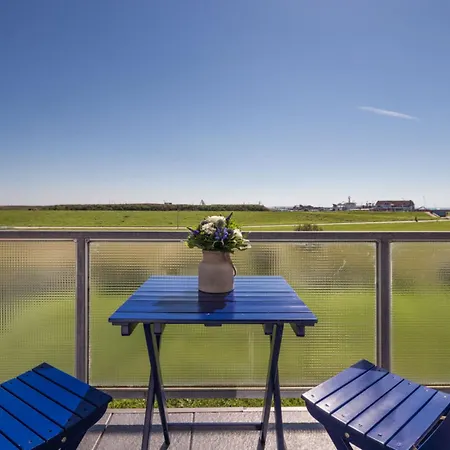 Deichknutt Himmel - Mit Hafen Und Meerblick Juist
